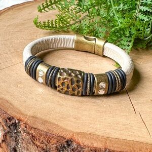 Leather Regaliz Antique Gold Hammered Spacers Chunky Bangle Bracelet